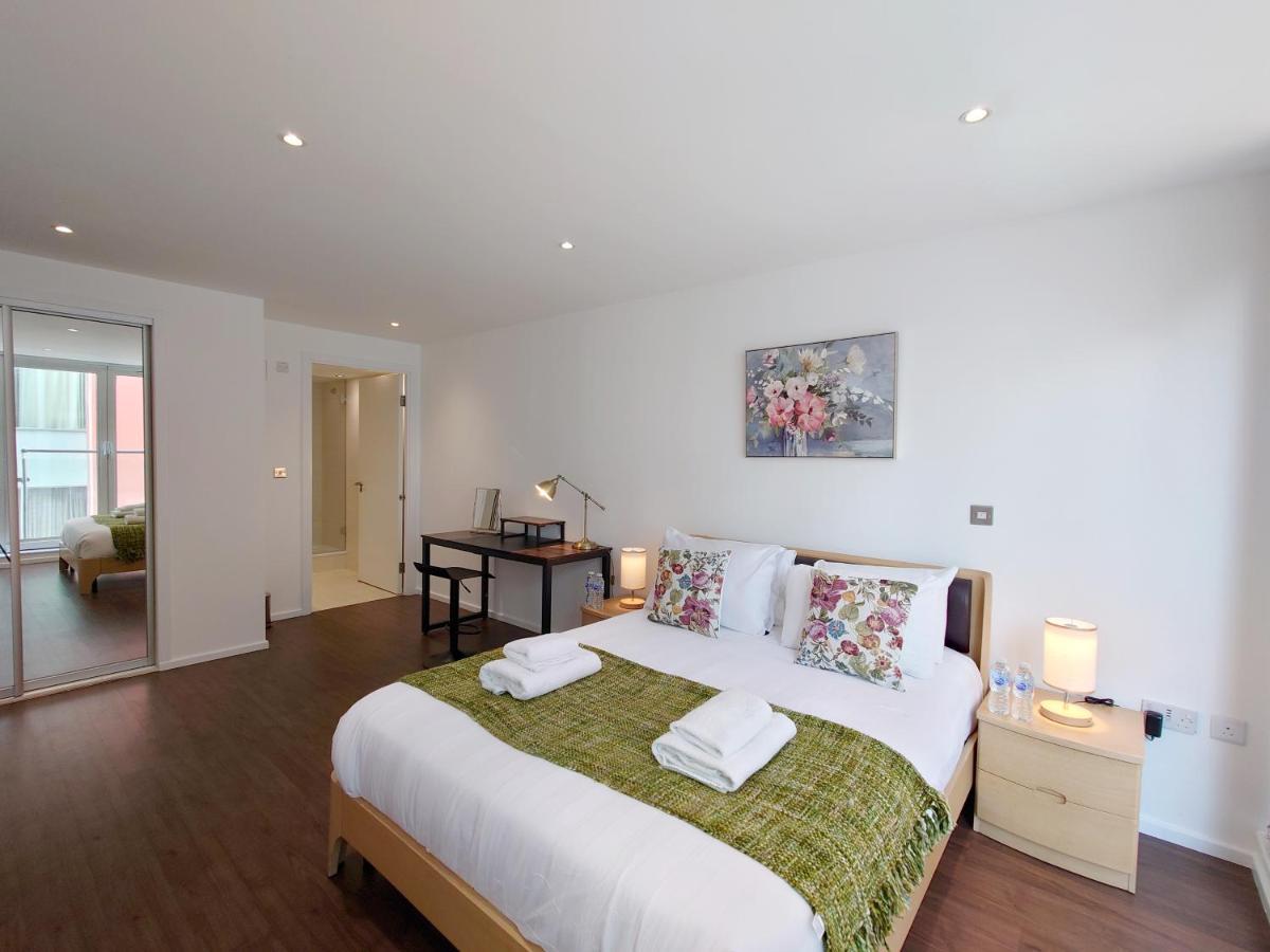Fully Serviced Two Bed Apartment By Excel & O2 لندن المظهر الخارجي الصورة