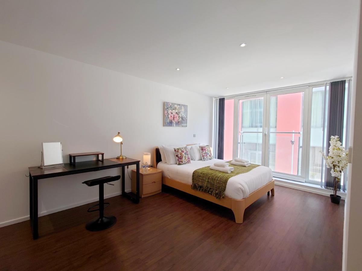 Fully Serviced Two Bed Apartment By Excel & O2 لندن المظهر الخارجي الصورة