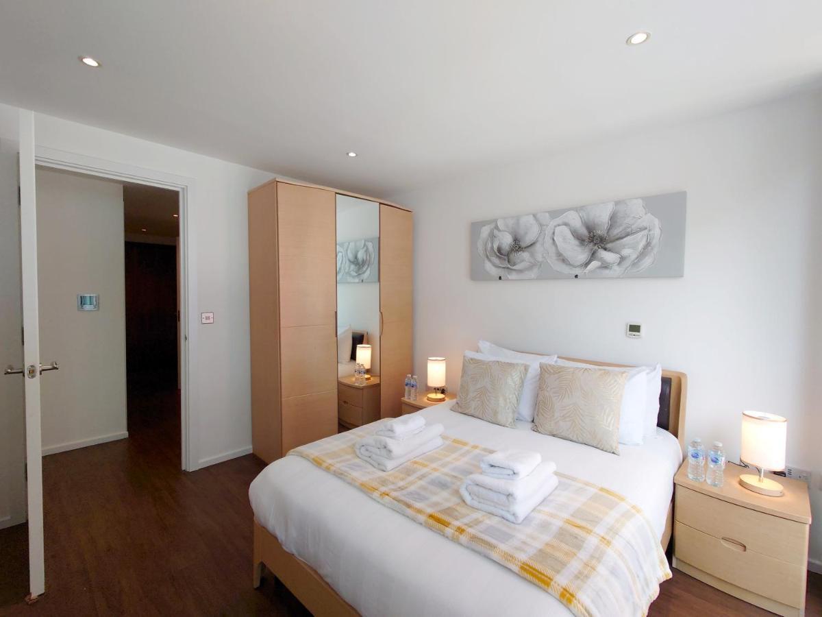 Fully Serviced Two Bed Apartment By Excel & O2 لندن المظهر الخارجي الصورة