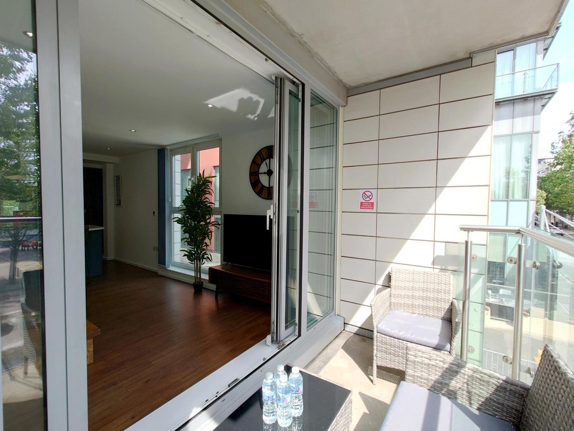 Fully Serviced Two Bed Apartment By Excel & O2 لندن المظهر الخارجي الصورة